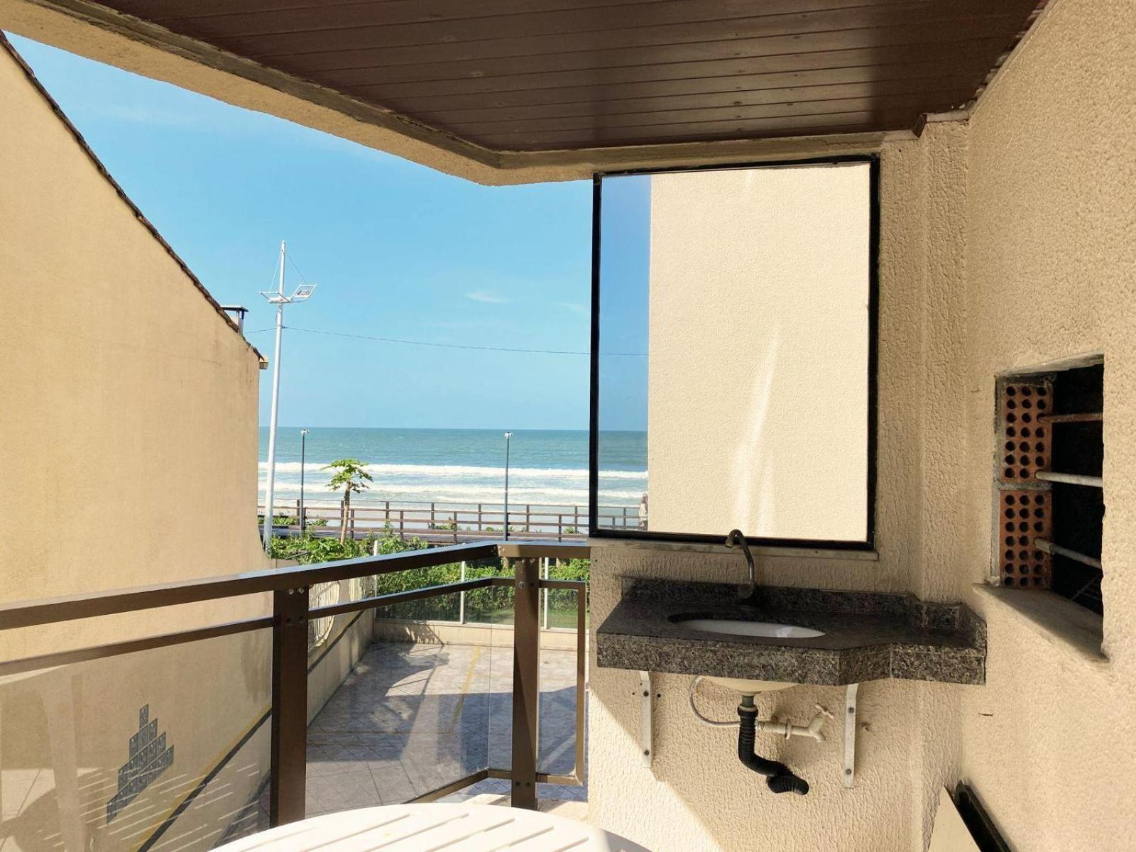 - Pe Na Areia Apartment Itapema